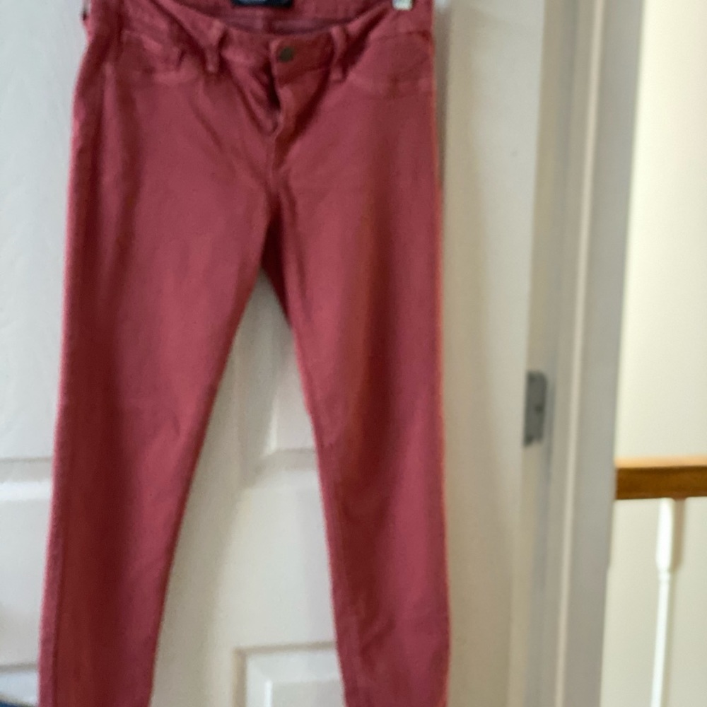 Mauve color cropped denim